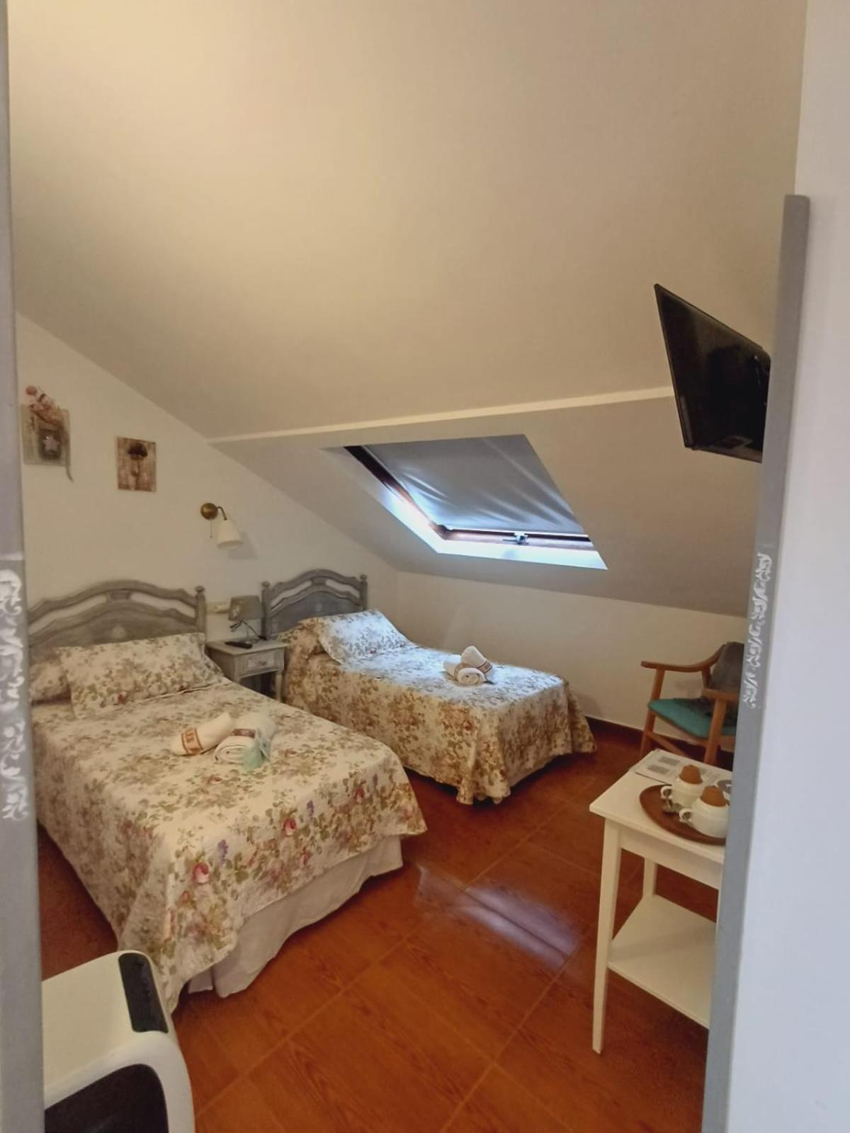 اريناس دي كابراليس Hotel El Coterin Apartamentos Y Habitaciones المظهر الخارجي الصورة